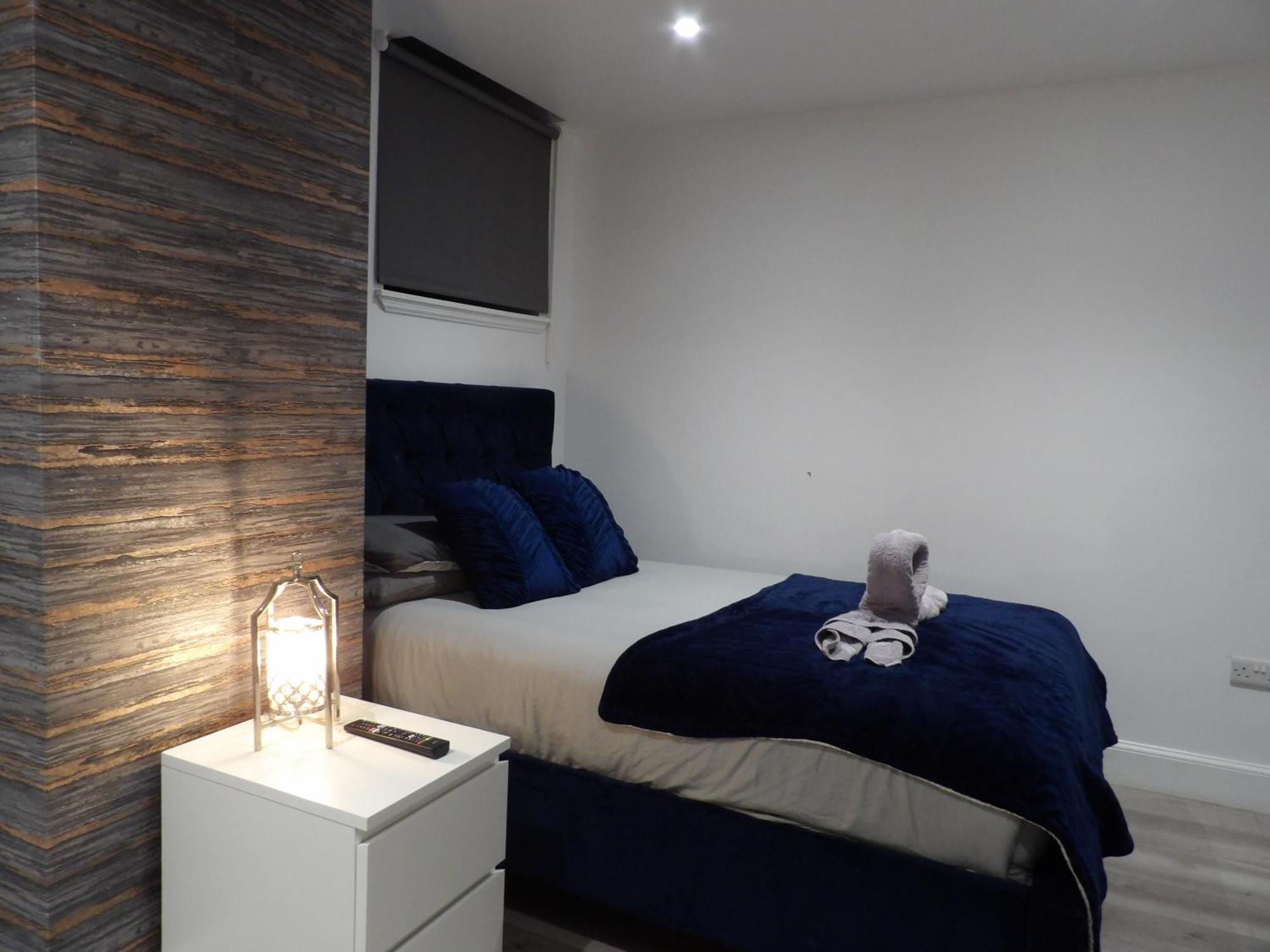 Lovely 3 Bedroom Apartment With Private Garden In Edinburgh City Centre Exterior photo